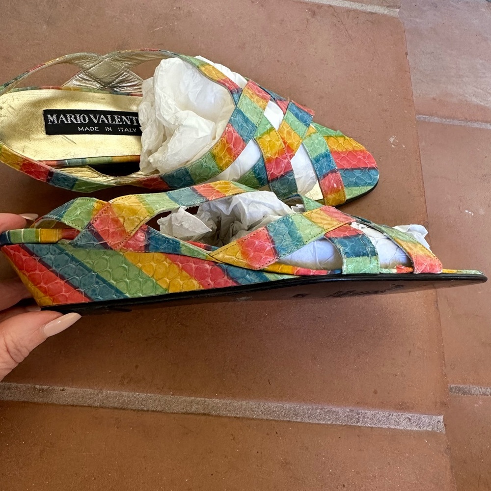 Mario Valentino multi colored snakeskin slingback sandal w/ 1.5” wedge. size 6.5 - Picture 2 of 7